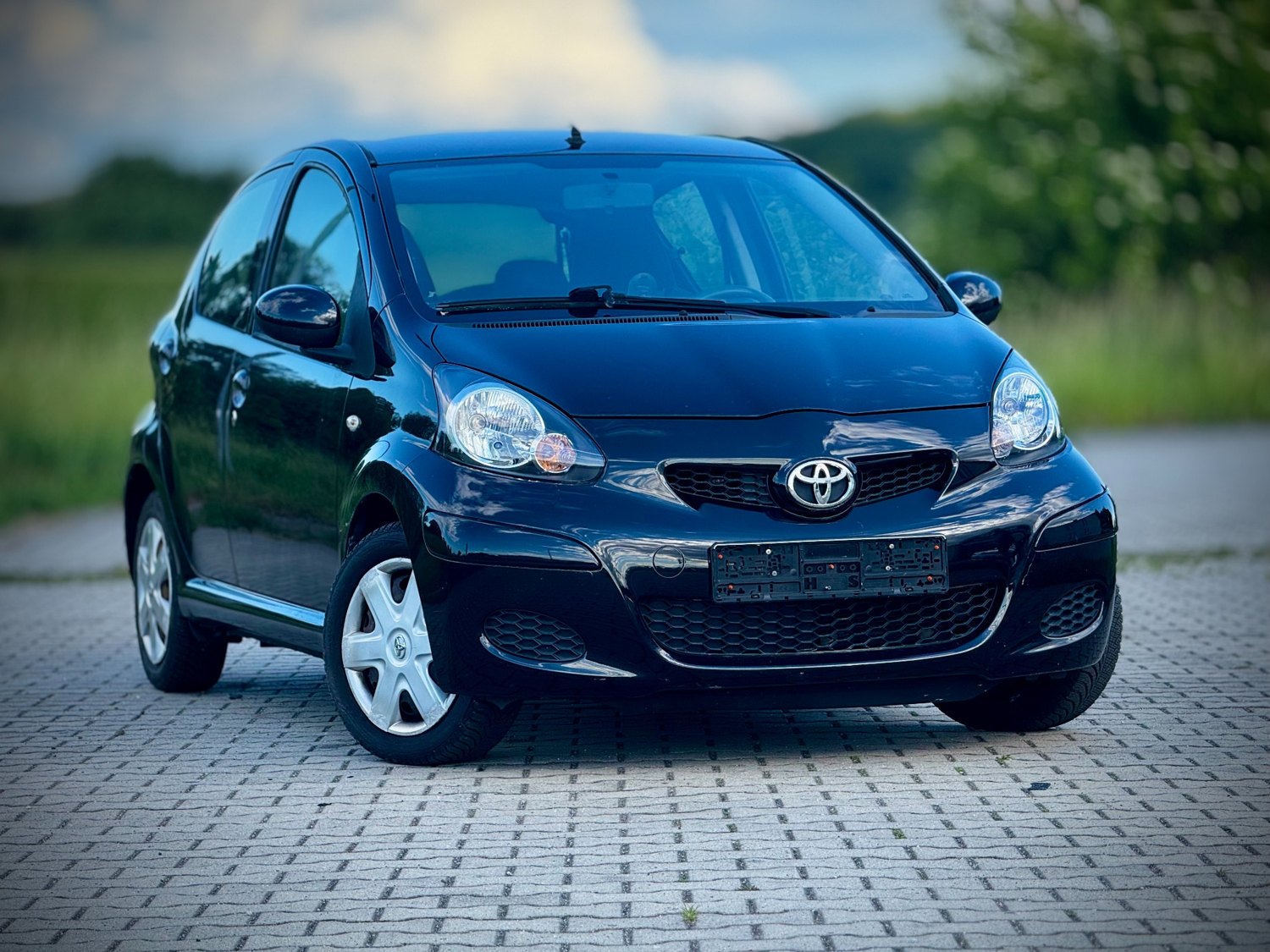 Toyota Aygo — fotografia Das Auto, nie potwierdza aktualnej dostępności