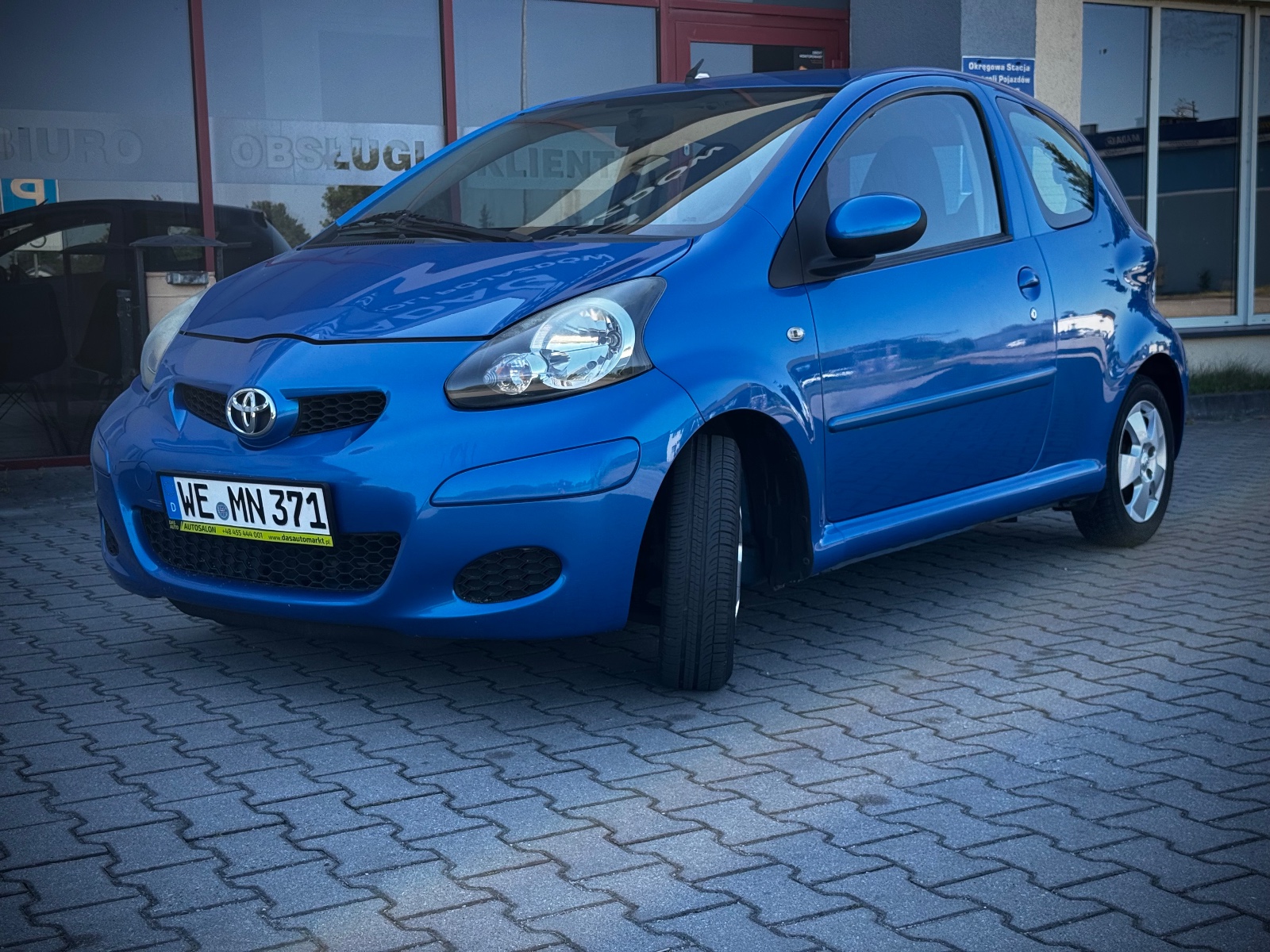 Toyota Aygo 1.0 VVT-i 68 KM | Klimatyzacja | Alufelgi — zdjęcie 3