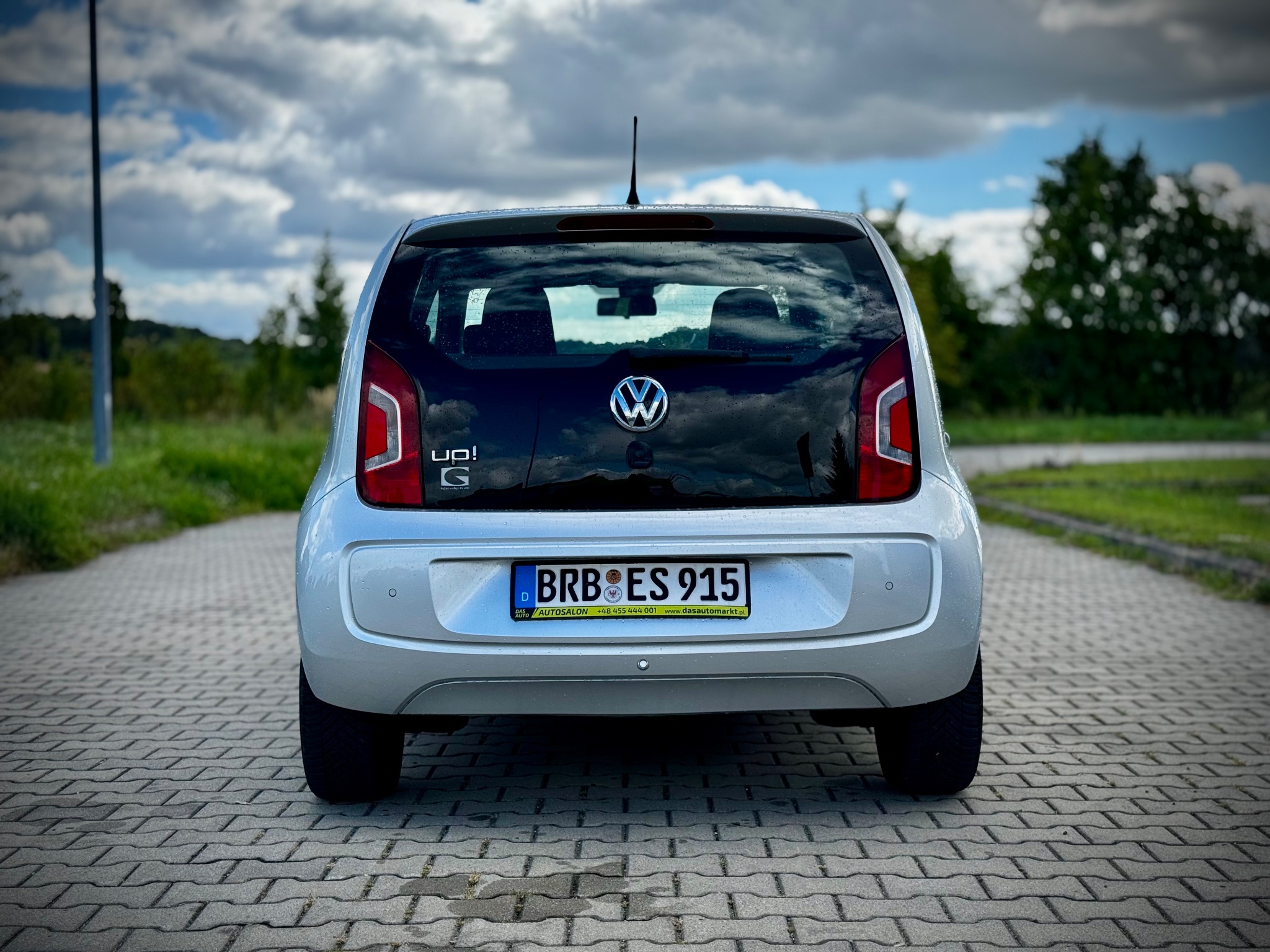 Volkswagen up! Club 1.0 MPI | 156 000 km | Srebrny | Alufelgi — zdjęcie 14